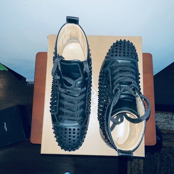 Christian Louboutin Sneaker - Picture 2 of 2